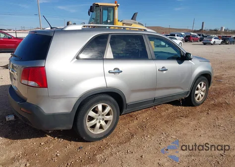2013 Kia Sorento Lx V6 z USA, uszkodzony, nr VIN 5XYKTDA29DG410996